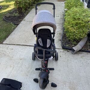 smarTrike Original Modular Toddler Stroller Tricycle 1 Handed Steering Black